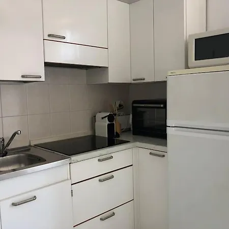 Lägenhet 28 M2 Au Calme A Menton