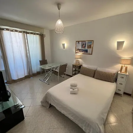 Апартаменты 28 M2 Au Calme A