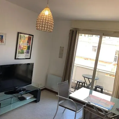 Appartement 28 M2 Au Calme à