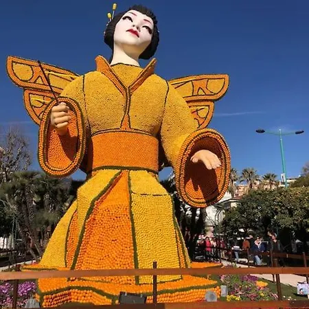 28 M2 Au Calme A マントン